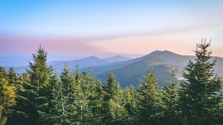 Tranquil mountain landscape offering balance and everyday peace
